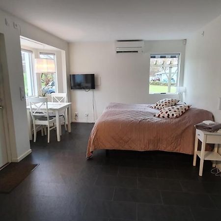 Risekatslosa Soederasens Golf Lodge מראה חיצוני תמונה